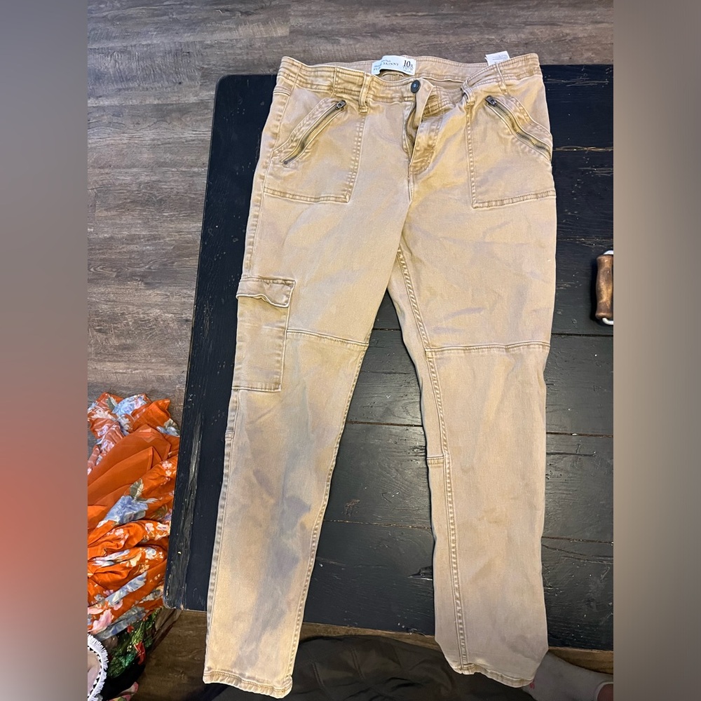 Khaki pants